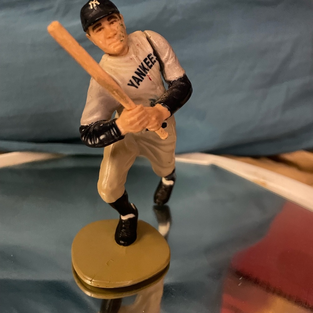 1989 Babe Ruth starting lineup figurine without box